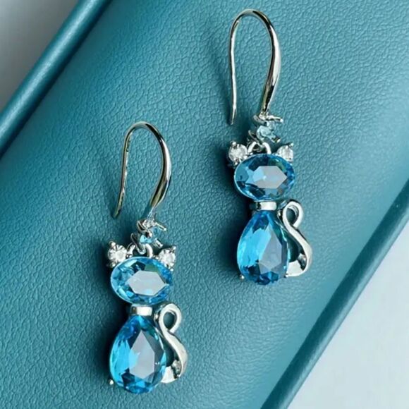 Cat earrings gold plated blue crystal - Picture 1 of 7